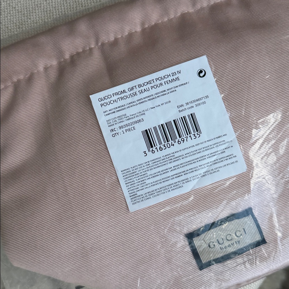 Gucci Blush Pink Canvas Pouch - Picture 11 of 11